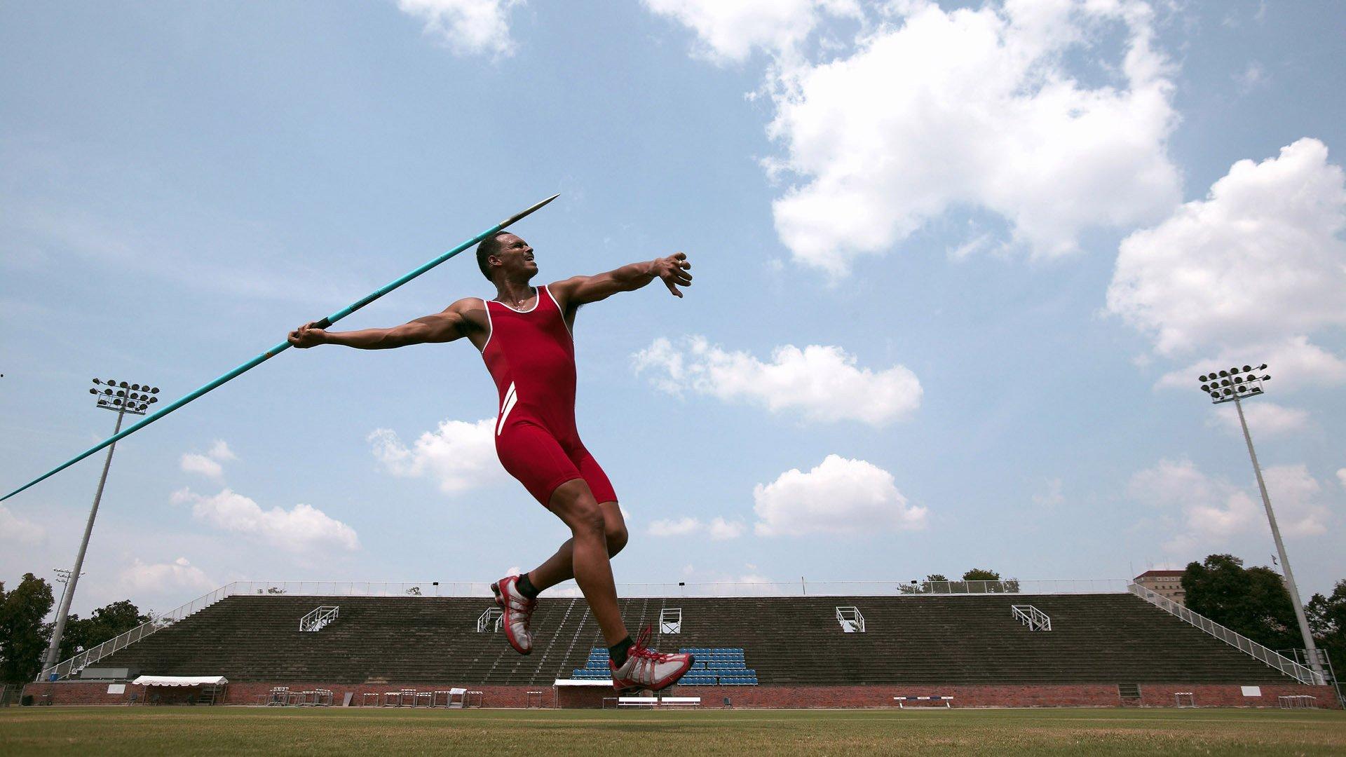 杨瀚森：打得好不好 看网上骂我的人多不多就知道了 要提高自己